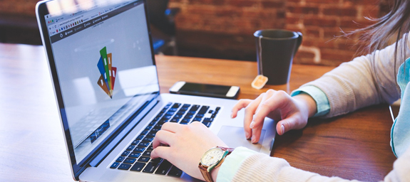 Картинка к статье: Top of laptops for developers and programmers. Review from Sunday21.